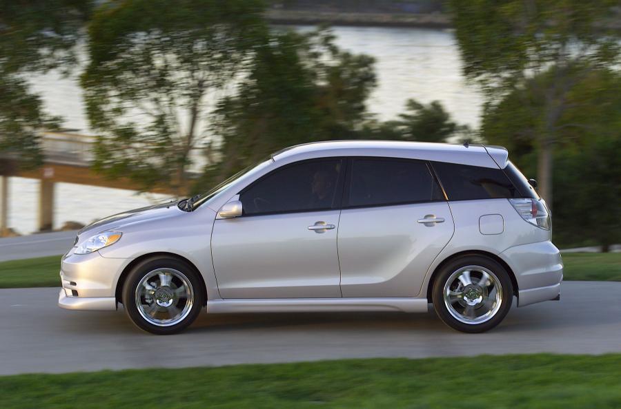  Toyota Corolla Matrix Concept (E130) 2001 года  (фото 29 из 34)